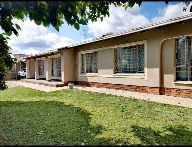 5 BEDROOM HOUSE FOR SALE IN BRACKENDOWNS